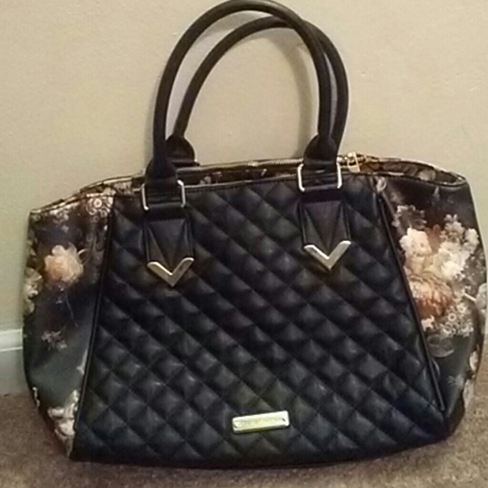 Steve Madden Black and Gold Bag